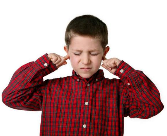 مظاهر وسلوكيات أطفال التوحد مظاهر وسلوكيات أطفال التوحد