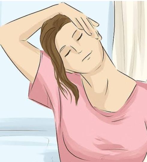 أضرار طقطقة الرقبة