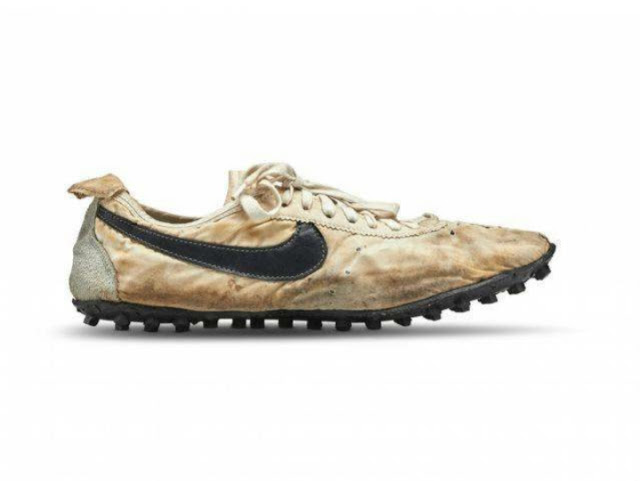 حذاء يتخطى سعره 500 ألف دولار