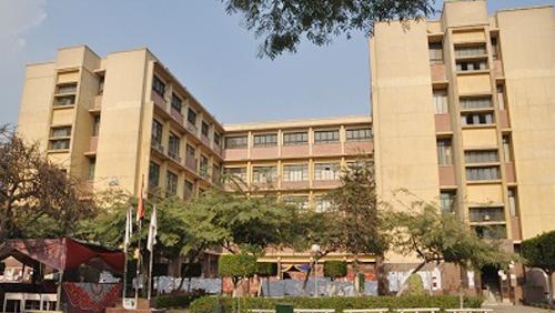 جامعة عين شمس 