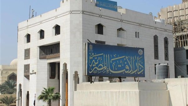 الإفتاء حكم الصلاة عند تساقط البول بعد الوضوء