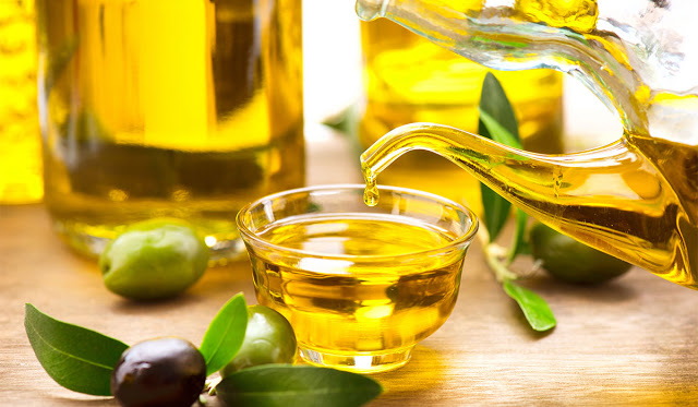 فوائد زيت الزيتون وأضراره