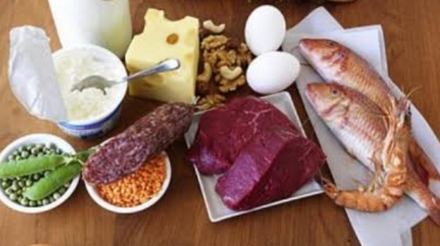 تعرف على أهم الأطعمة المحفزة لفيتامينات أ. ب. د