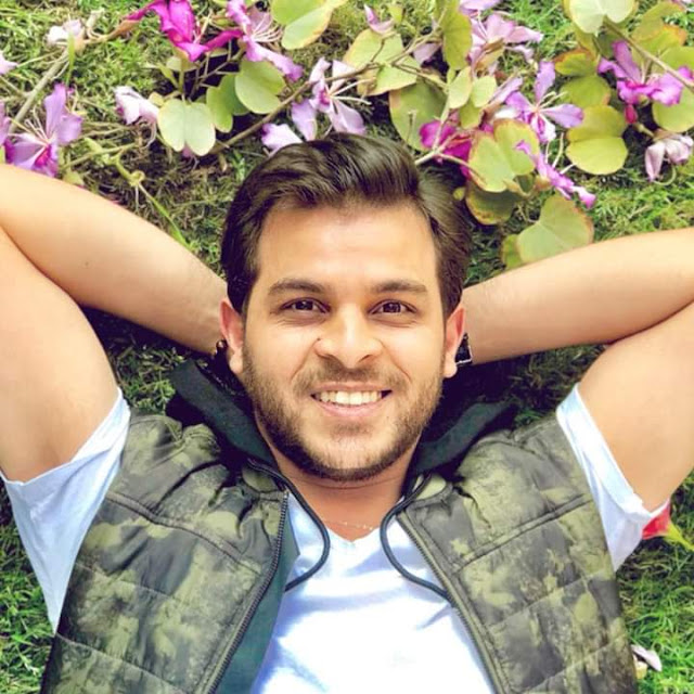 المطرب محمد رشاد وأهم أعماله