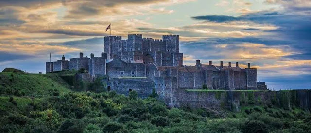 قلعة دوفر الأشهر للاحتفال بالهالوين قلعة دوفر الأشهر للاحتفال بالهالوين