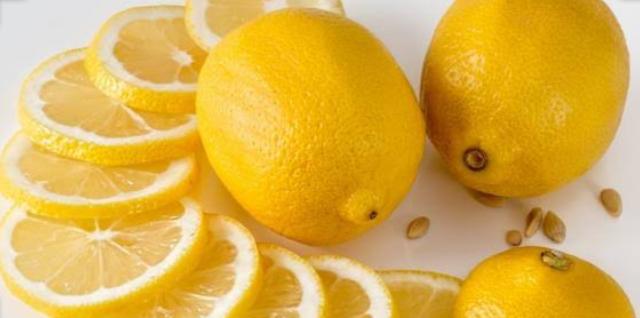 تعرف على استخدامات وحيل الليمون المختلفة تعرف على استخدامات وحيل الليمون المختلفة