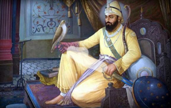 الحاكم بأمر الله.. يمنع الملوخية ويدعي الألوهية الحاكم بأمر الله.. يمنع الملوخية ويدعي الألوهية