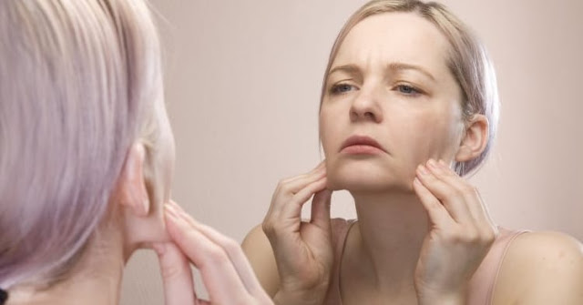 أضرار النوم بالمكياج أضرار النوم بالمكياج