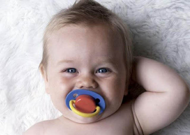 فوائد وأضرار سكاتة الأطفال