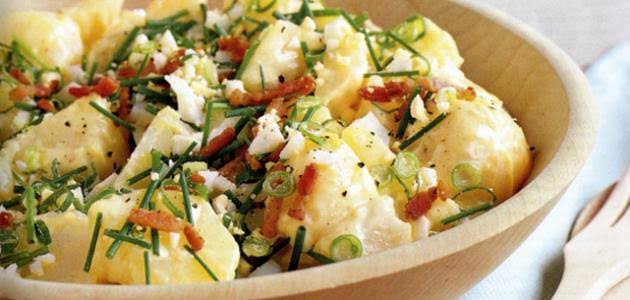 سلطة بطاطس متبلة بالهريسة سلطة بطاطس متبلة بالهريسة