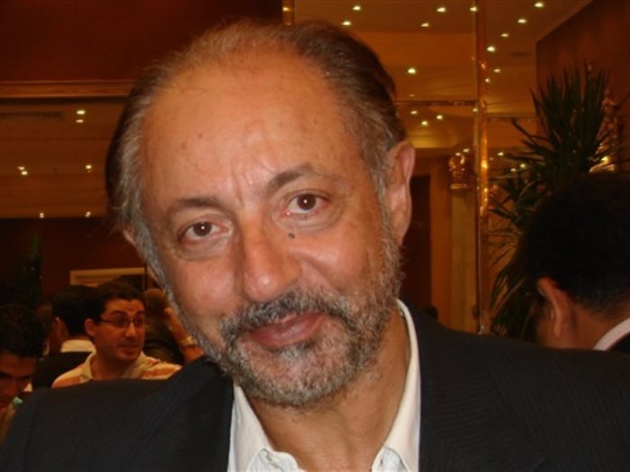 عبد العزيز مخيون