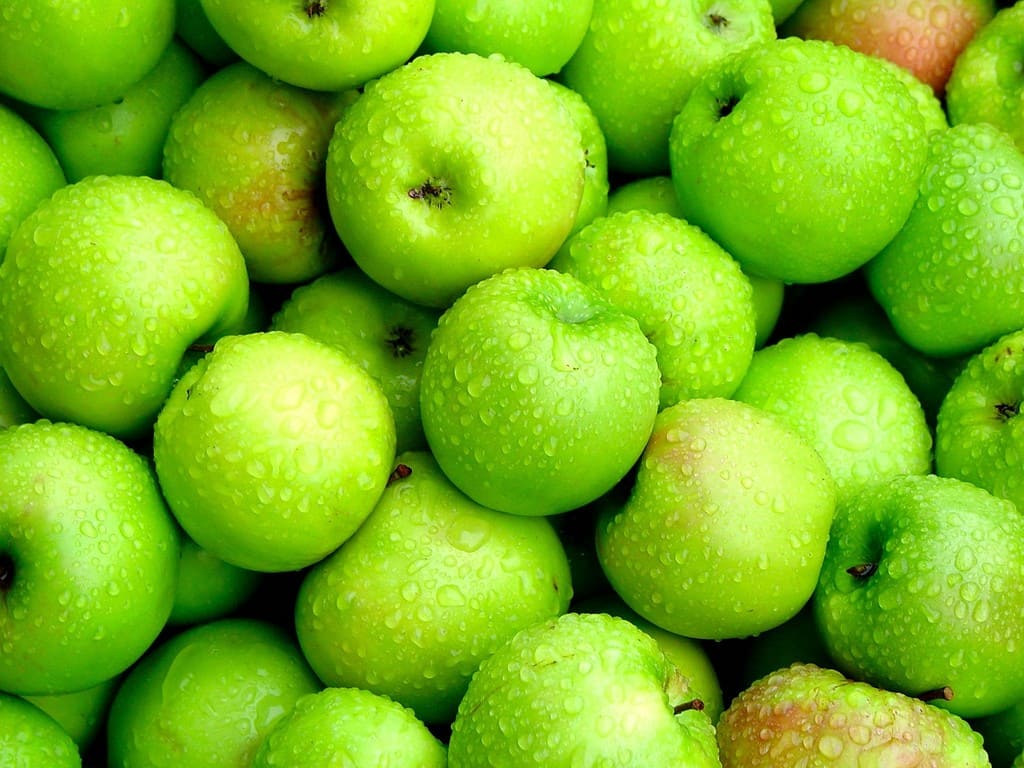 تعرف على فوائد التفاح الأخضر.. 24 فائدة للصحة والبشرة والشعر حصريات