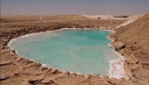 البحيرات المالحة